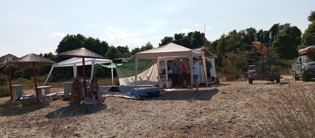 yiam summer experience - dining by the sea